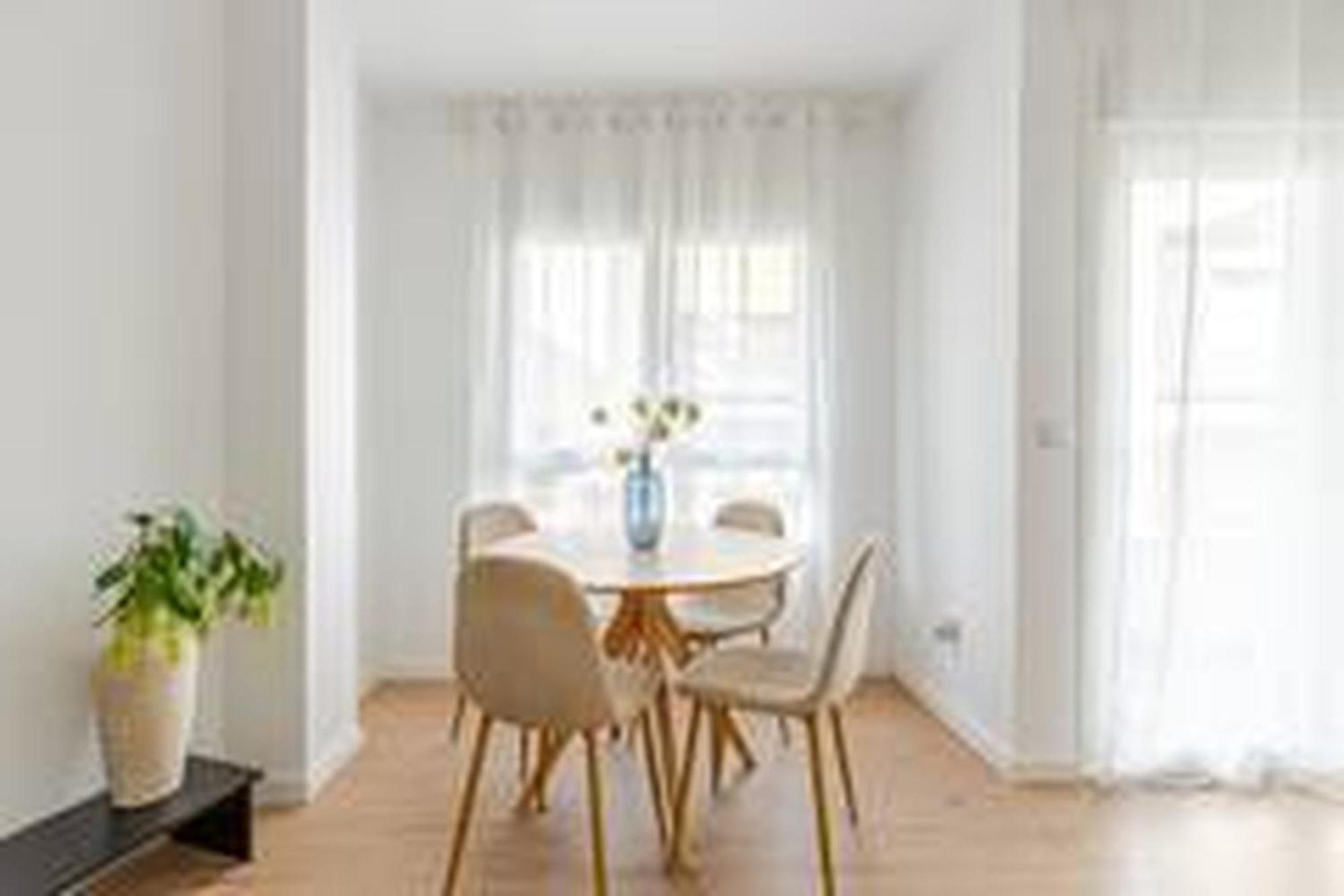 Apartamentos Nuevo Con Aire Y Wifi Águilas Exterior foto