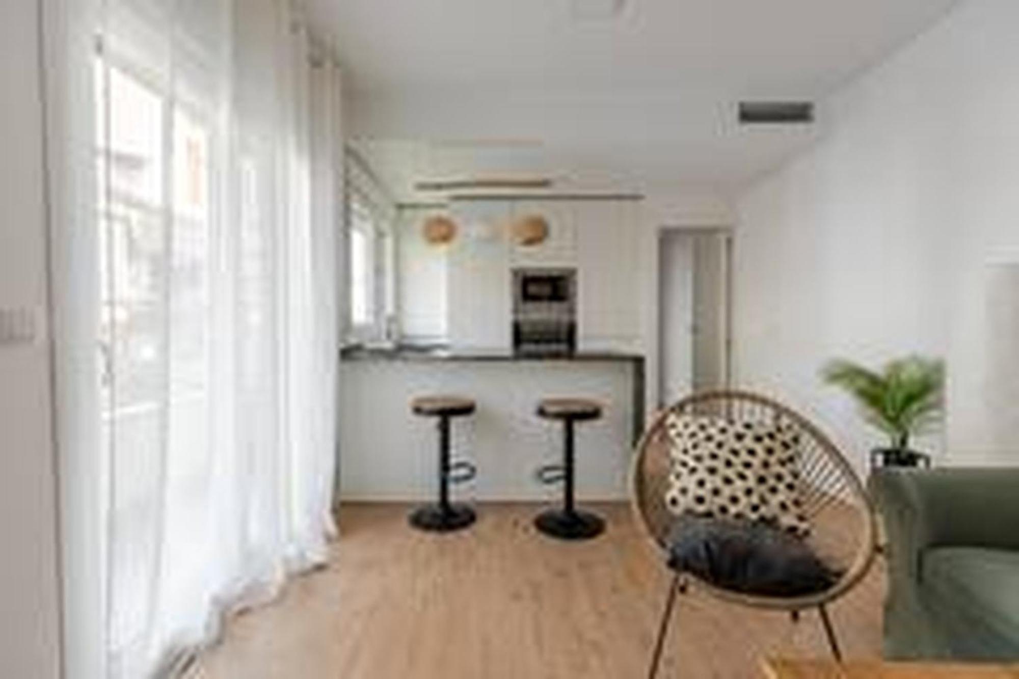 Apartamentos Nuevo Con Aire Y Wifi Águilas Exterior foto